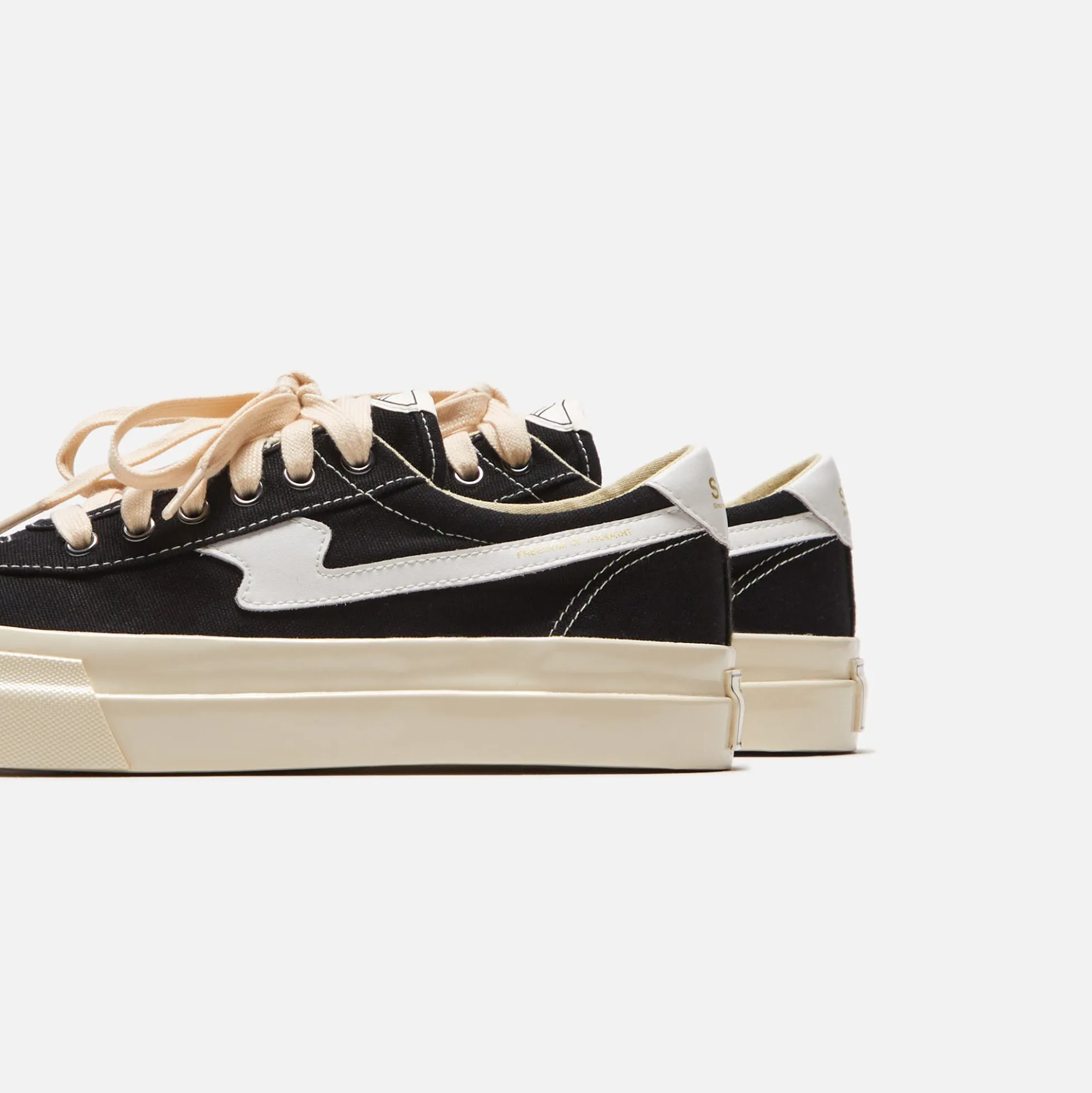 Dellow S-Strike Canvas