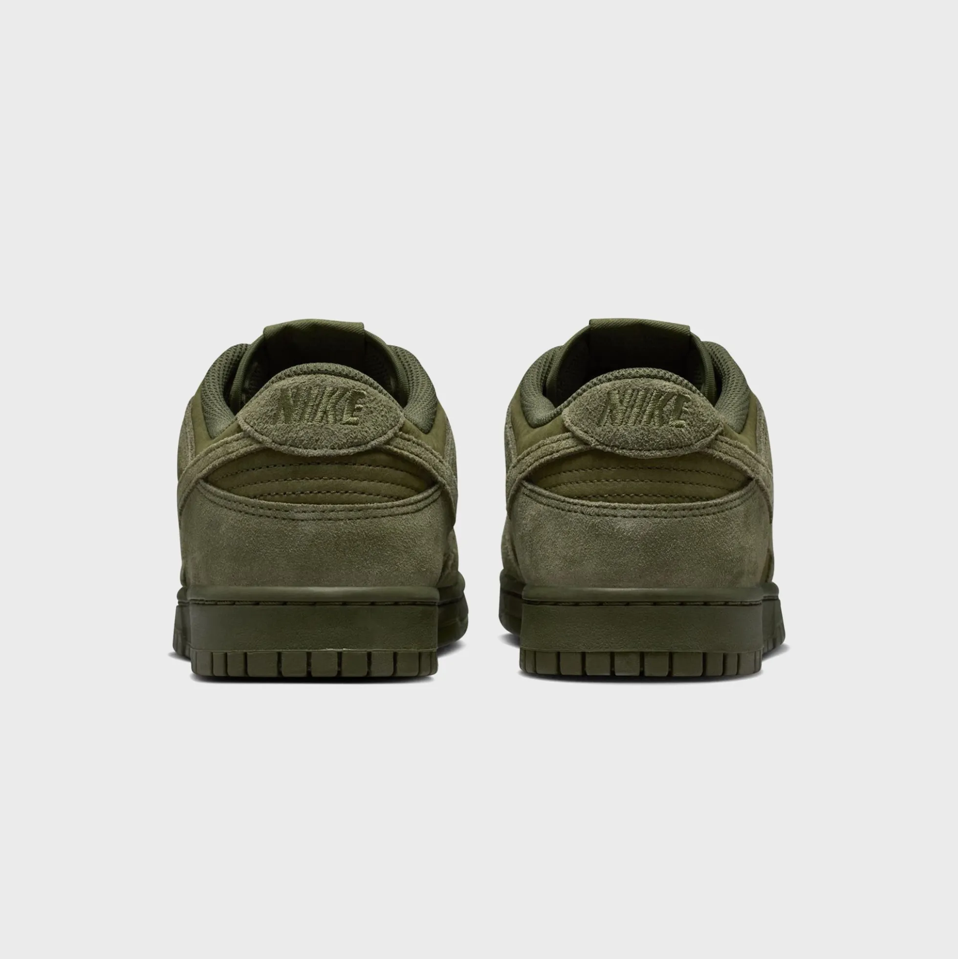 Dunk Low Retro SE
