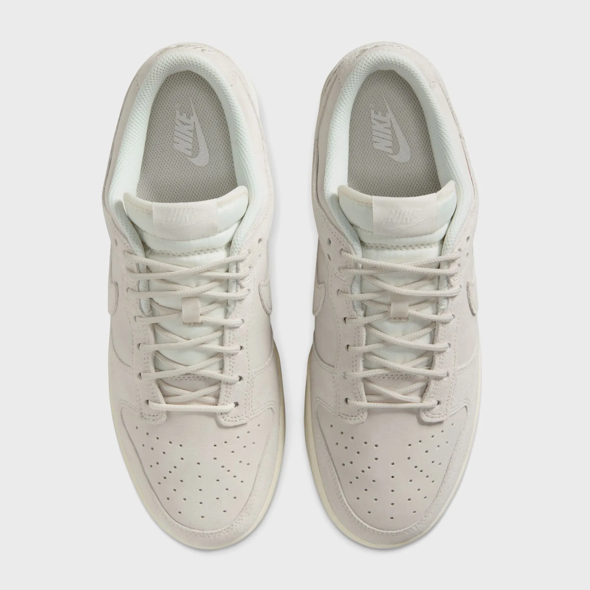 Dunk Low Retro SE