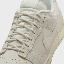 Dunk Low Retro SE