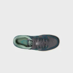 GS Dunk Low LV8 1