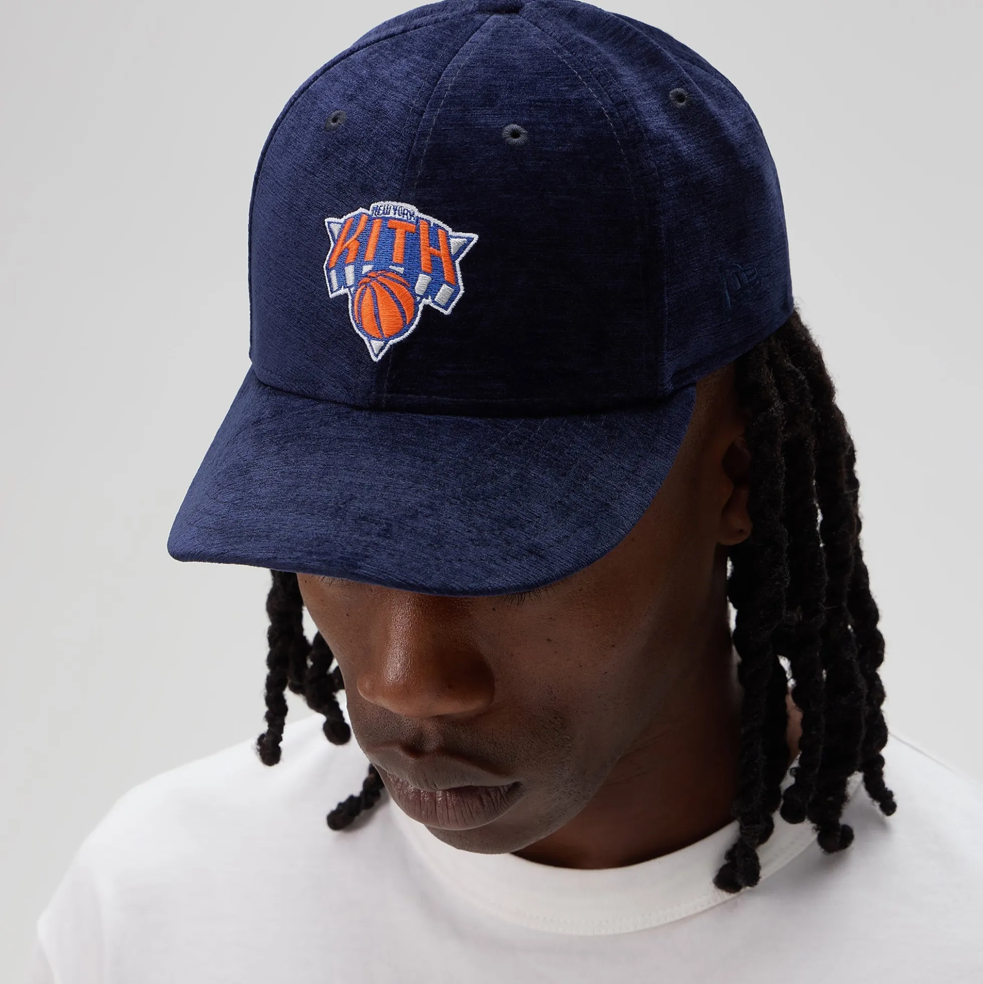 Kith & New Era for the New York Knicks Chenille 59FIFTY Low Profile Fitted Cap