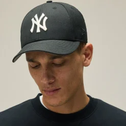 Kith & New Era for the New York Yankees 59FIFTY Low Profile Cap