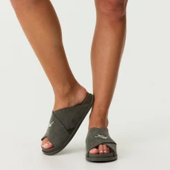 Kith Women Criss Cross Slides