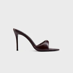 Saint Slipper