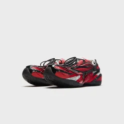 Soleless