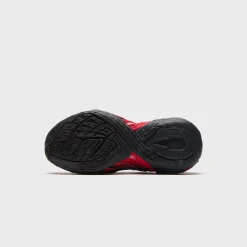 Soleless