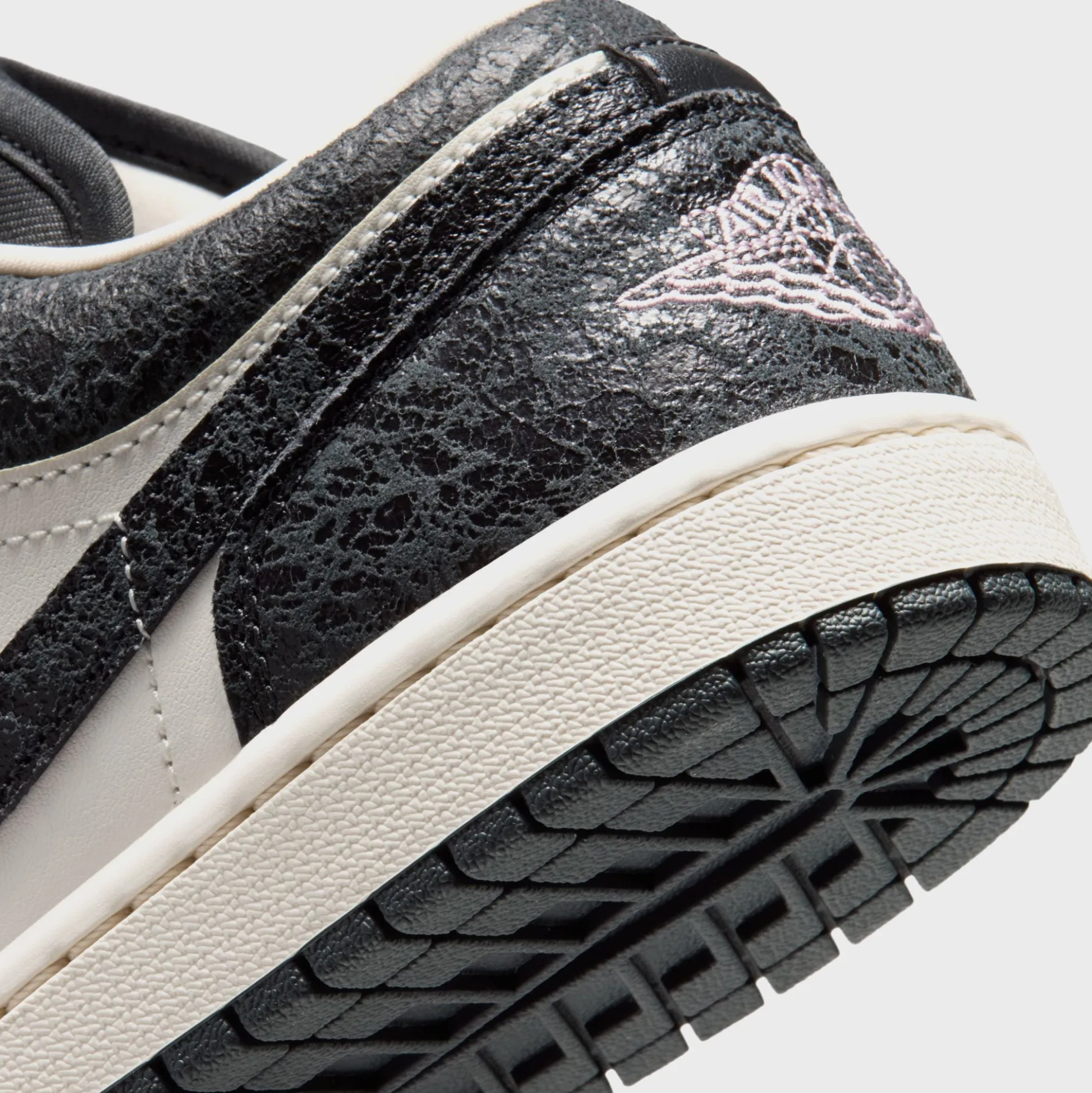 WMNS Air 1 Low SE