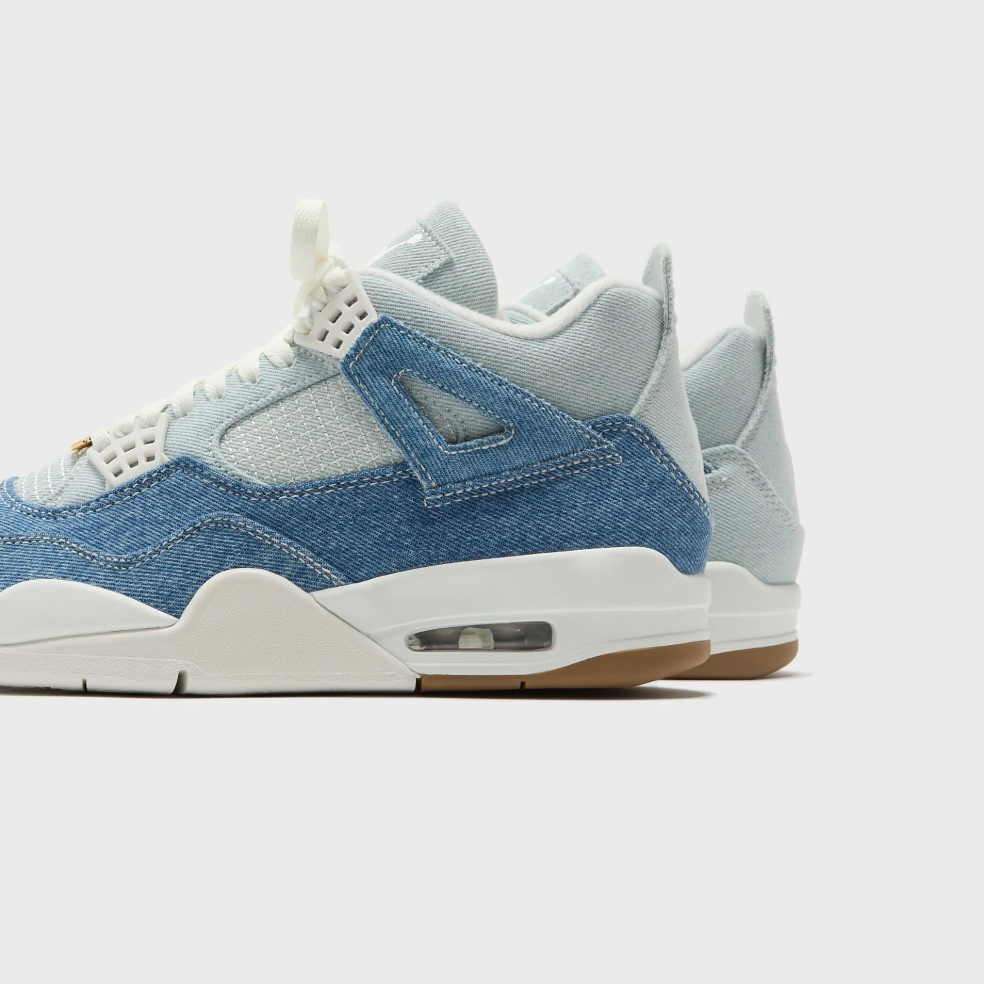 WMNS Air 4 Retro