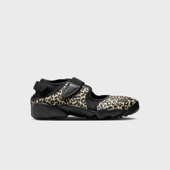 WMNS Air Rift