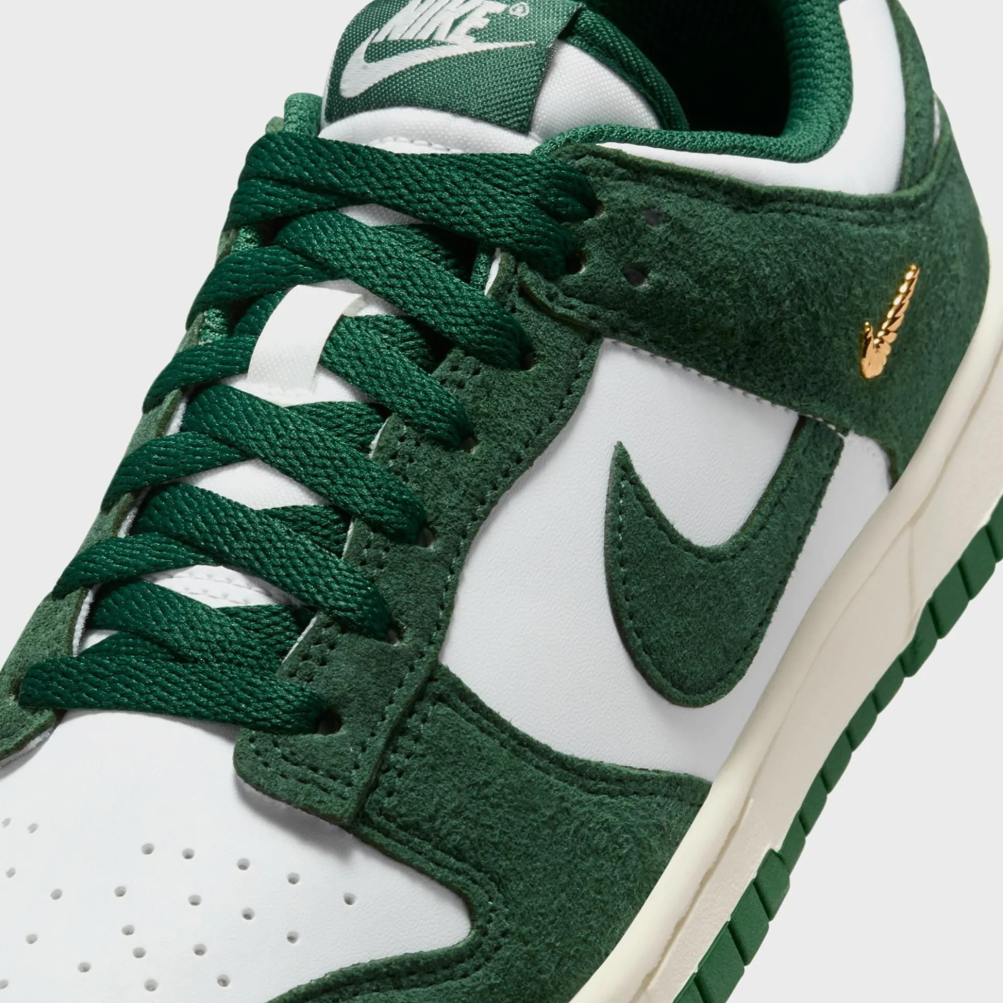 WMNS Dunk Low