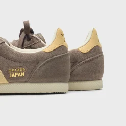 WMNS Japan