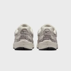 WMNS P-6000 SE