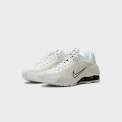WMNS Shox R4
