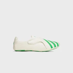x Pharrell Williams Vario Flat Earther
