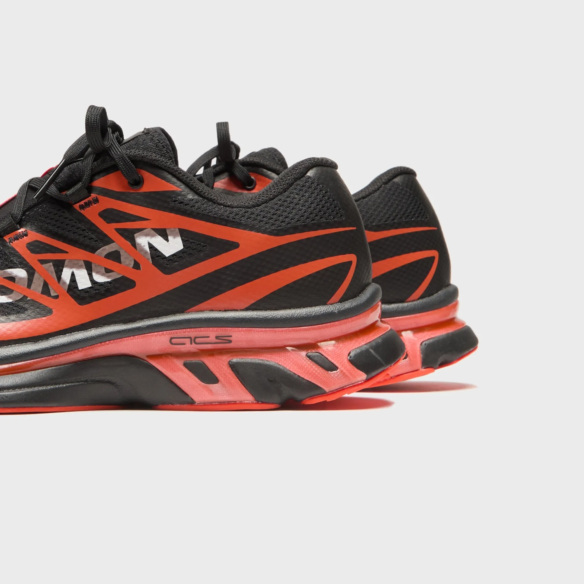 x Salomon XT