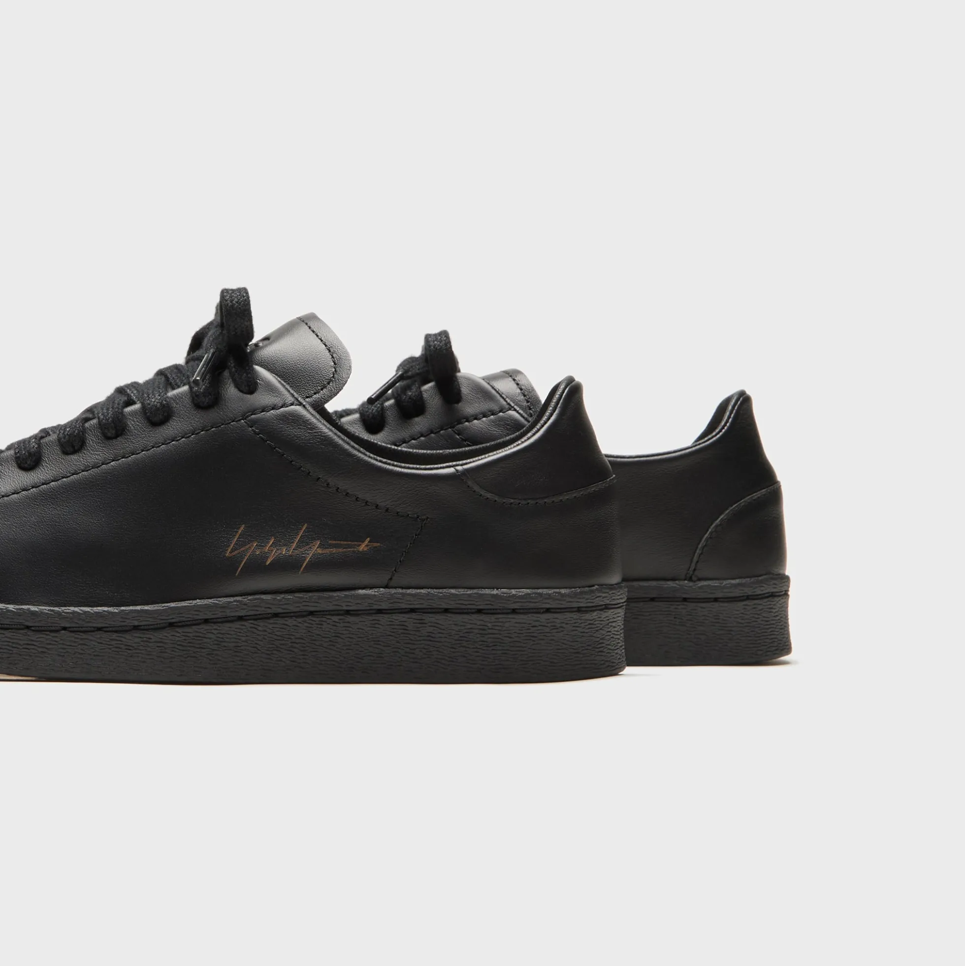 x Y-3 Superstar